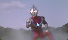 奥特曼手办最新爆料视频,神秘造型惊艳亮相，粉丝热议不断！