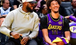 海斯爆料湖人视频在线观看,湖人队内部视频曝光，精彩瞬间不容错过！